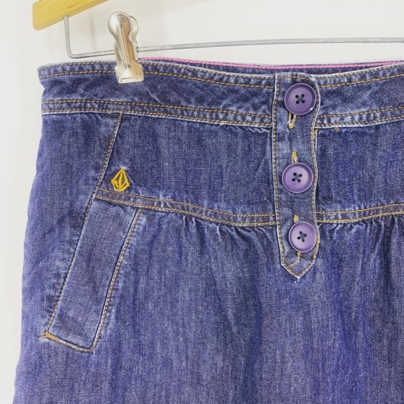 VOLCOM Y2K Denim Mini Skirt Dress Casual Jean Juniors Blue Pink Spring Summer - Picture 7 of 7